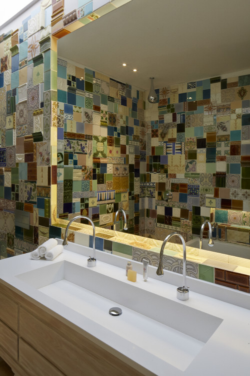 Abelli Suite bathroom sink towels mirror tub VIK Hotel interior rooms