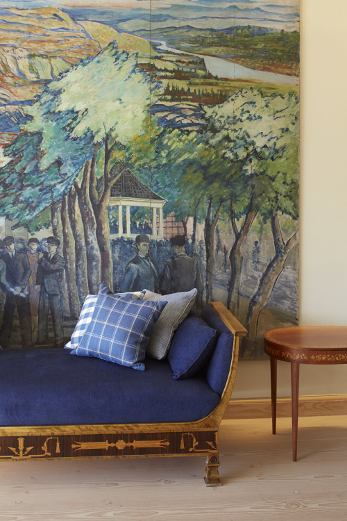 Rooms Interior VIK Hotel Norge Suite cushions  painting table Guest Chile