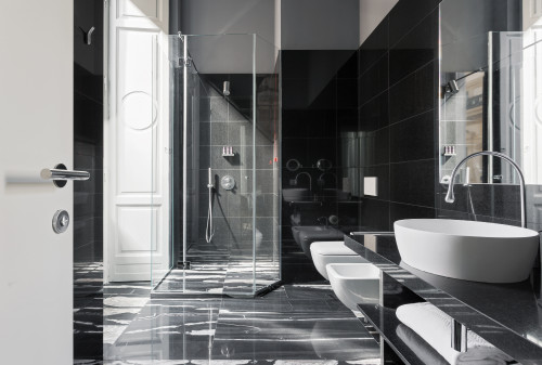 Galleria VIK Milano Italy Suites Deluxe Gallery Rooms 203 Gonella 
bathroom shoer sink towels black white door