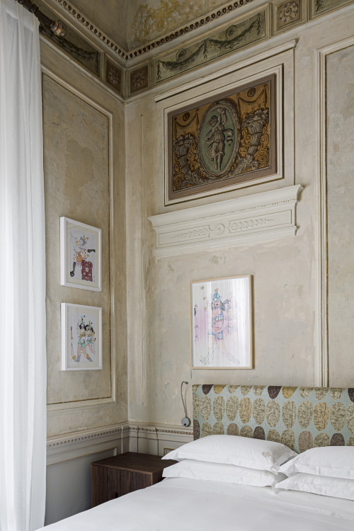 Galleria VIK Milano Italy Palace Rooms Suites 206 Elena Monzo double bed night table pillows curtains paintings bedroom
