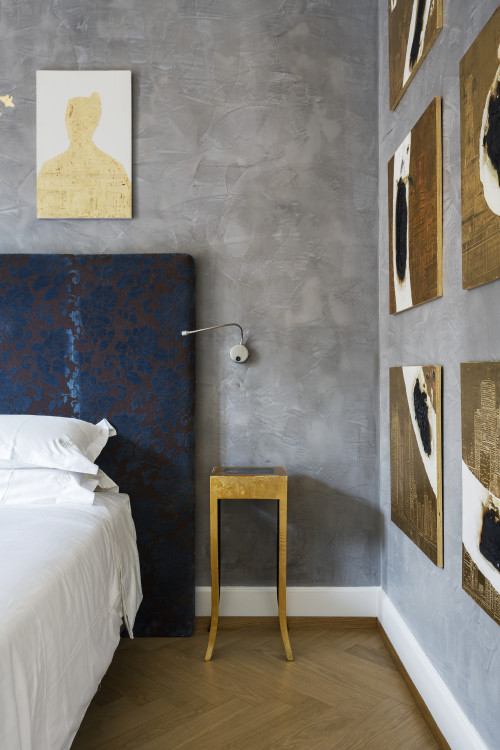 Galleria VIK Milano Italy Suites Deluxe Rooms 401 Trailina bedroom double bed headboard pillows  paintings furniture  night table lamp