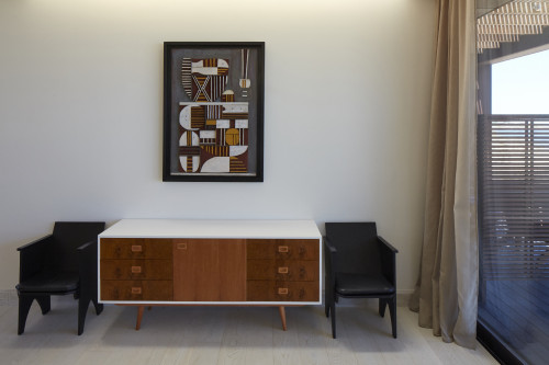 Corten TTG Bungalow Bahía VIK José Ignacio Uruguay Chest of drawers  armchairs curtains window sculpture