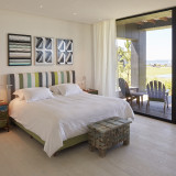 Mike-Master-Suite-in-Zinc-Negro-Bungalow