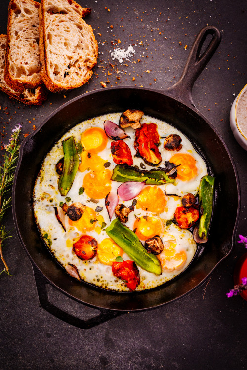 skillet vegetables eggs flower eggplant tomato food onion peppers mushrooms salt bread
lavender
