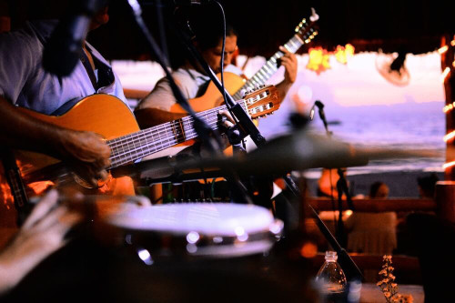 guitar musicians bongo music