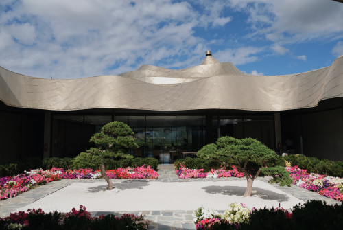 Fernando Farfan 2022 VIK Hotel Milla Milla Restaurant Zen garden flowers exterior Karesansui courtyard roof Chile